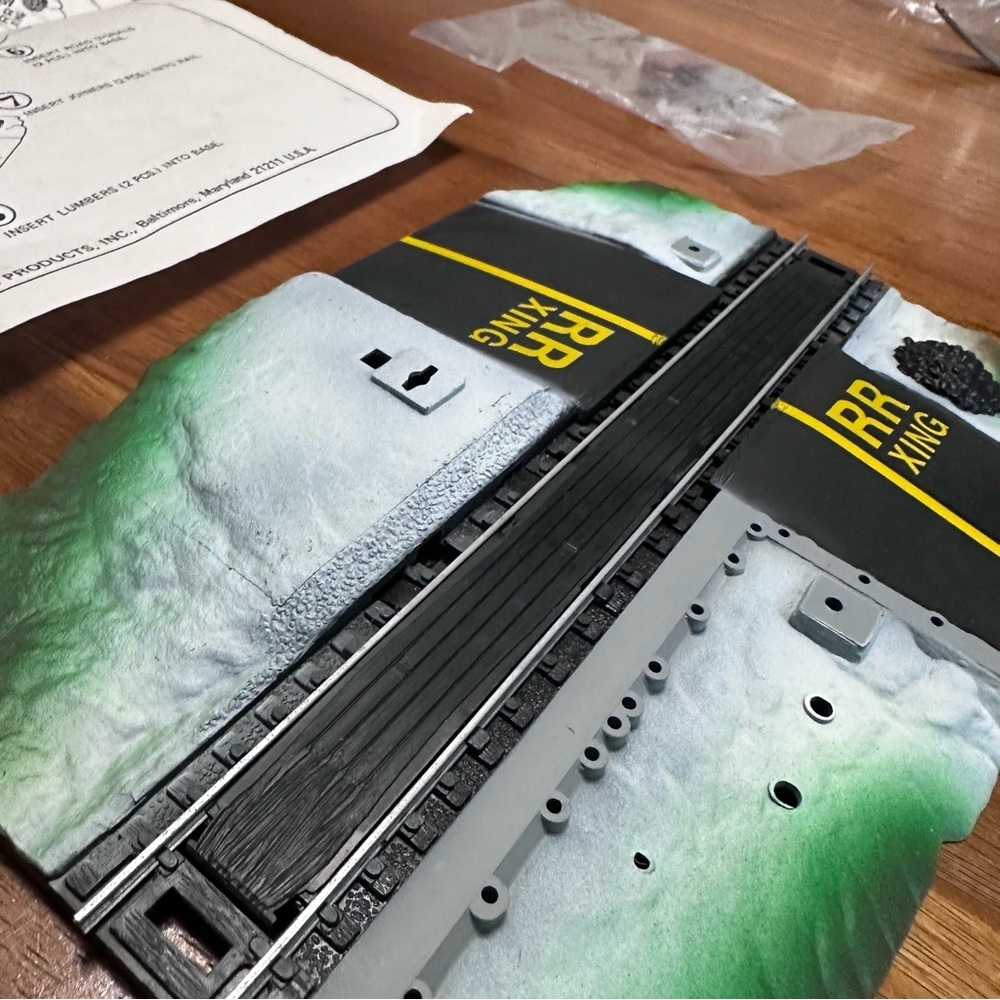 NEW w/o Box Life Like Trains Woodberry Crossing Gate 8209 HO Scale - Picture 8 of 9